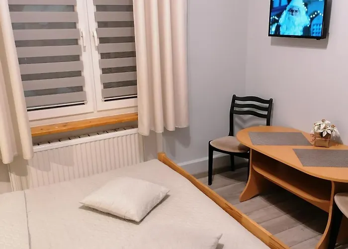 Na Stromej 招待所 3*