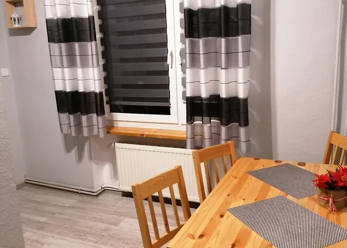 Na Stromej 招待所 斯克拉斯卡波伦巴