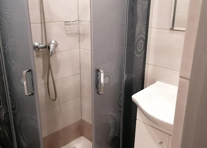 招待所 Na Stromej